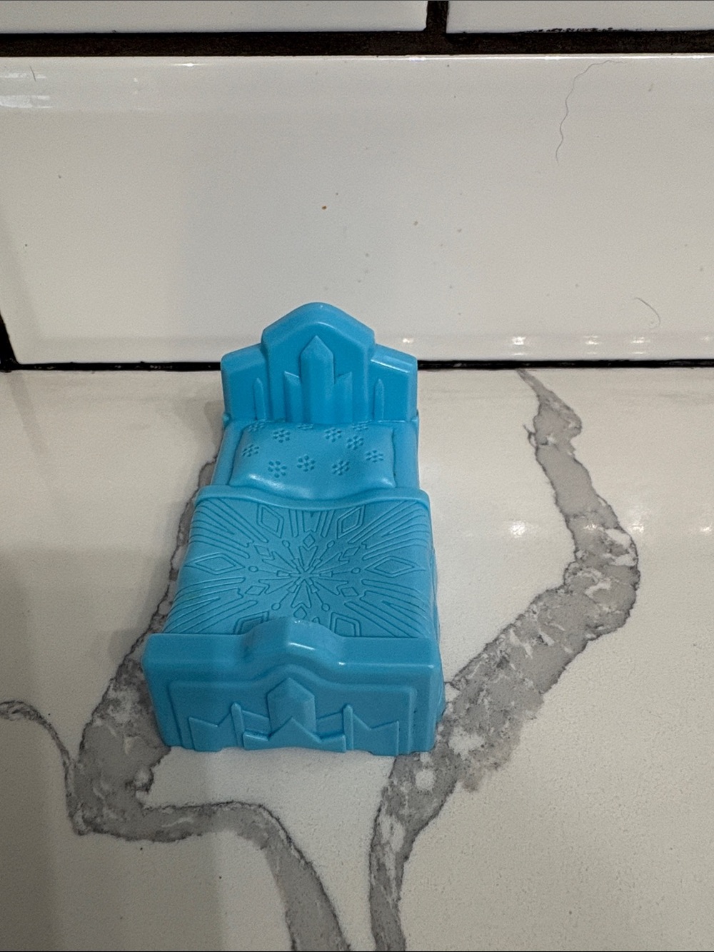 Little People Frozen Bed